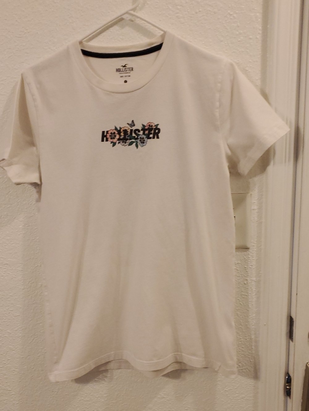 Hollister White Short Sleeve Tee with Floral Logo